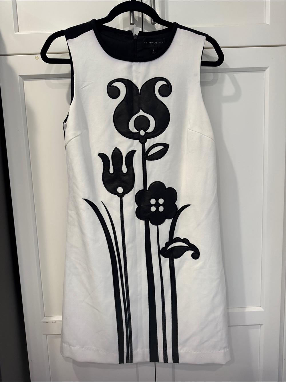 Victoria Beckham for Target White Sleeveless Shift Dress with Black Floral Motif